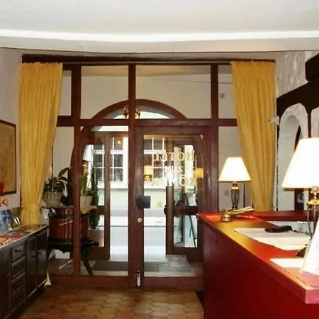 فندق Zum Roemer *